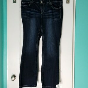 Maurices jeans